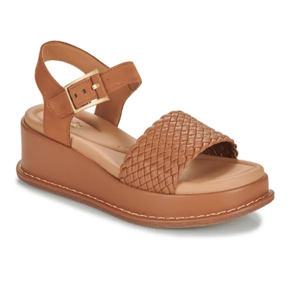 Clarks Women's Kimmei Bay Leather Platform Tan