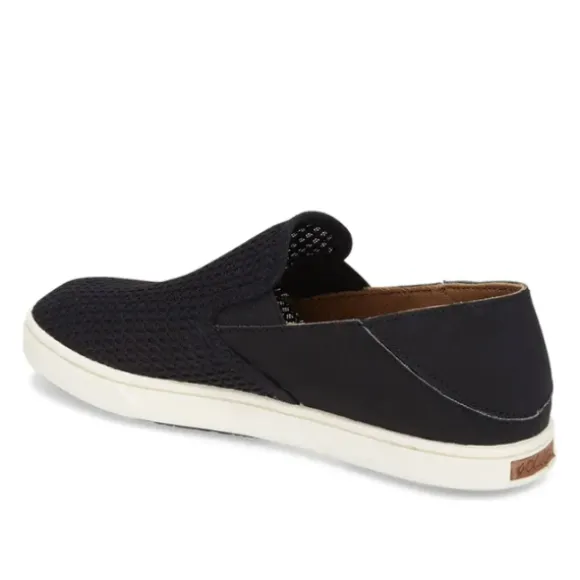 OluKai Women's Pehuea Black